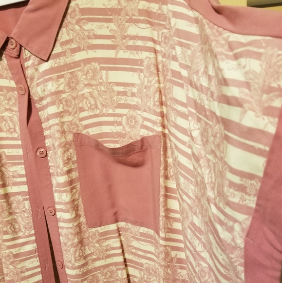 Lularoe Floral Amy Blouse - Picture 3 of 3